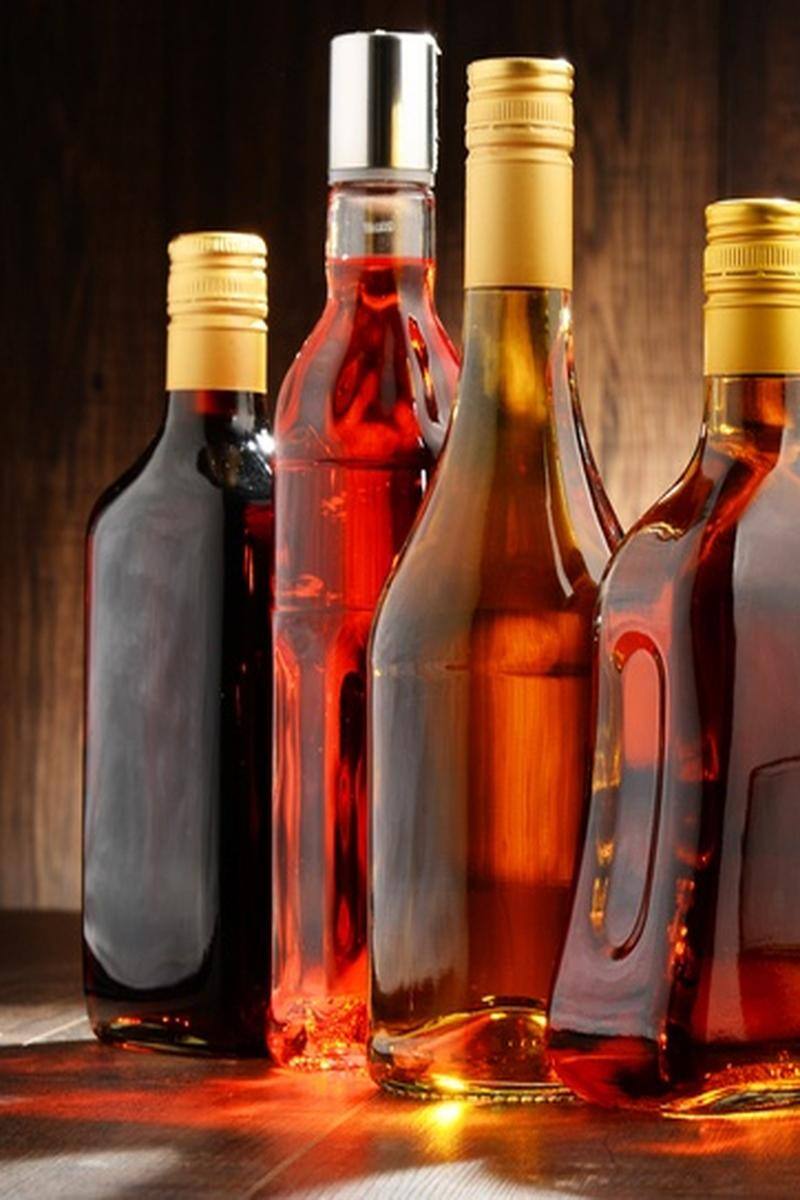 EU-alcoholic-beverge-labelling_left_bottles_portrait